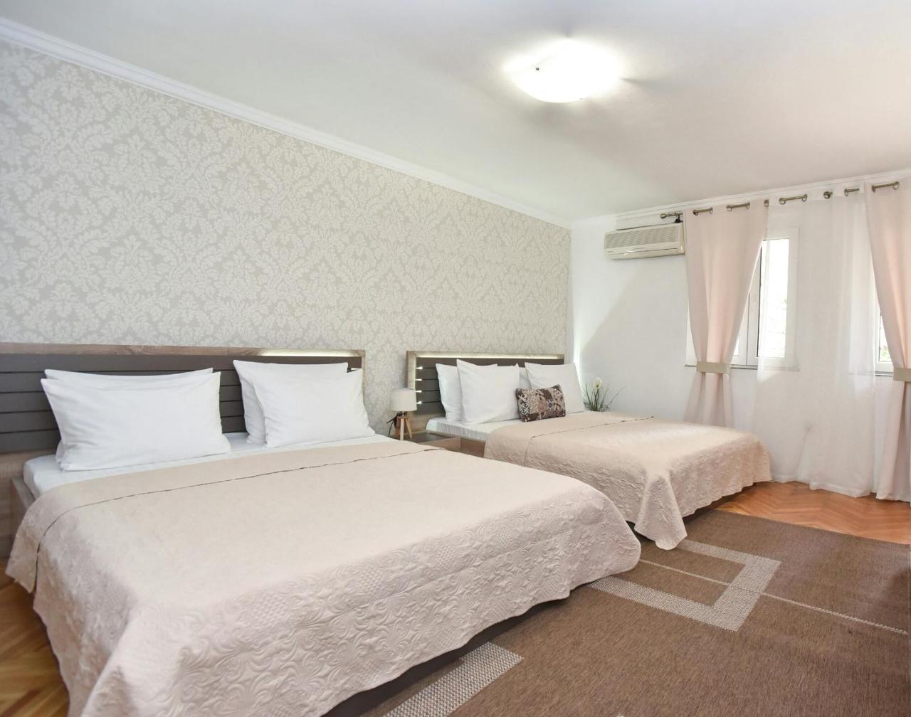Palm Square 1 Old Town Apt Lejlighed Budva Eksteriør billede